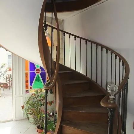 Alojamento de Acomodação e Pequeno-almoço Chambres D'hotes L'annexe Le Château-dʼOléron